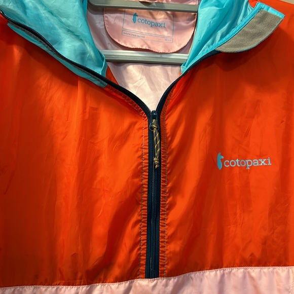 Cotopaxi windbreaker - Picture 4 of 6